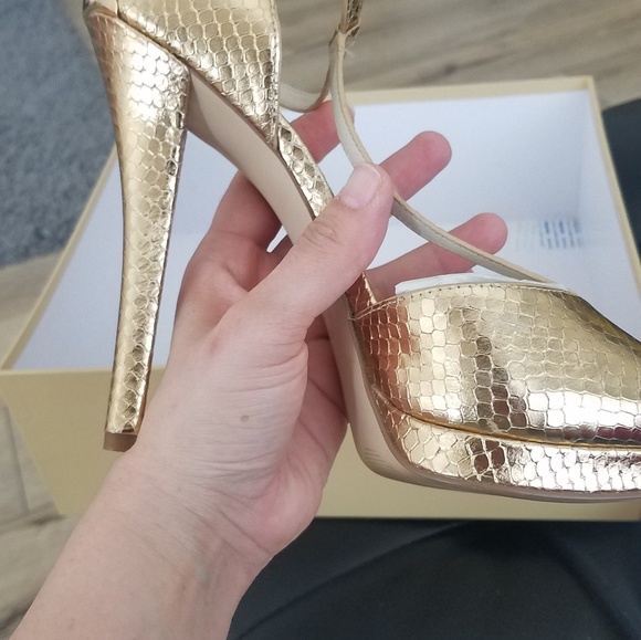 Michael Kors shoes - Picture 5 of 5